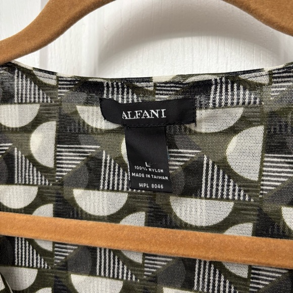 Alfani Asymmetrical Monochrome Geometric Long Sleeve Blouse - Picture 6 of 8